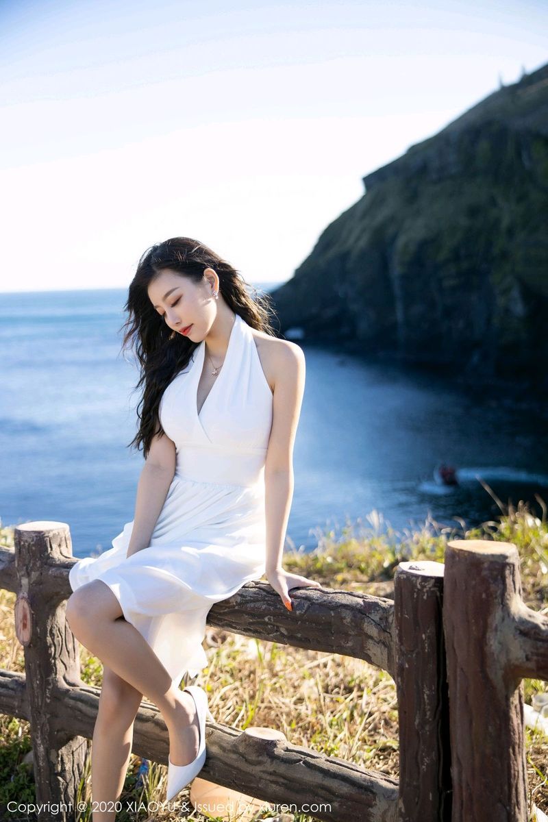 [XIAOYU语画界] 性感女神杨晨晨sugar银色吊裙丝袜美腿济州岛旅拍 VOL.286