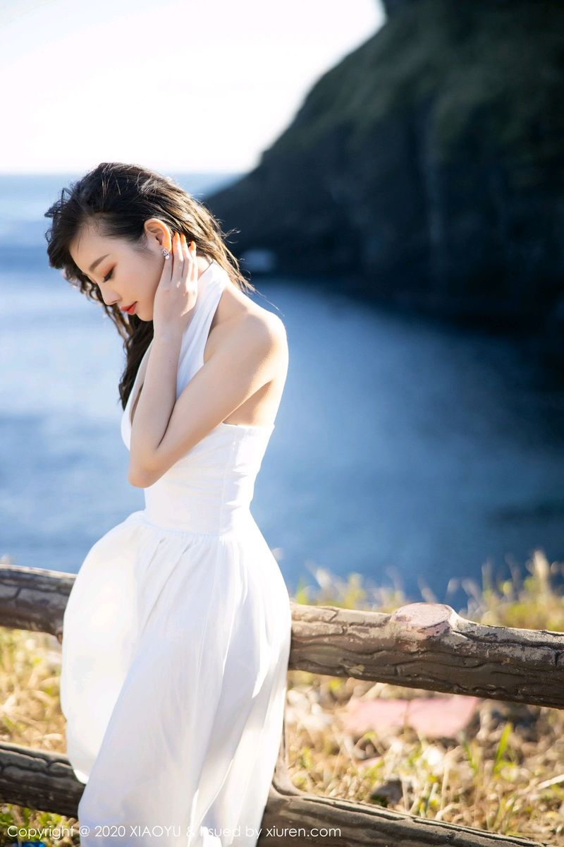 [XIAOYU语画界] 性感女神杨晨晨sugar银色吊裙丝袜美腿济州岛旅拍 VOL.286