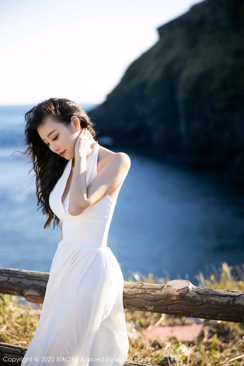 [XIAOYU语画界] 性感女神杨晨晨sugar银色吊裙丝袜美腿济州岛旅拍 VOL.286