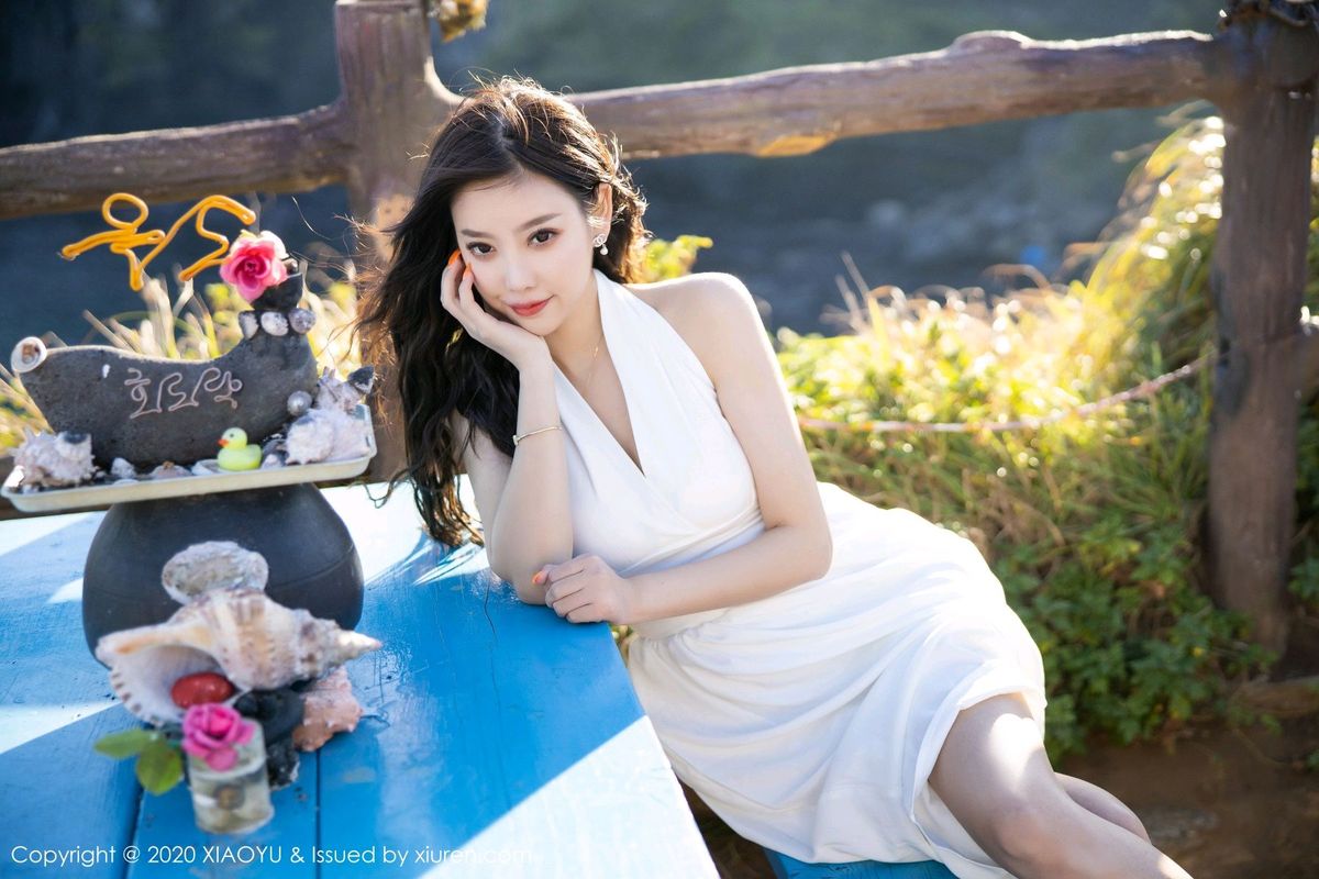 [XIAOYU语画界] 性感女神杨晨晨sugar银色吊裙丝袜美腿济州岛旅拍 VOL.286