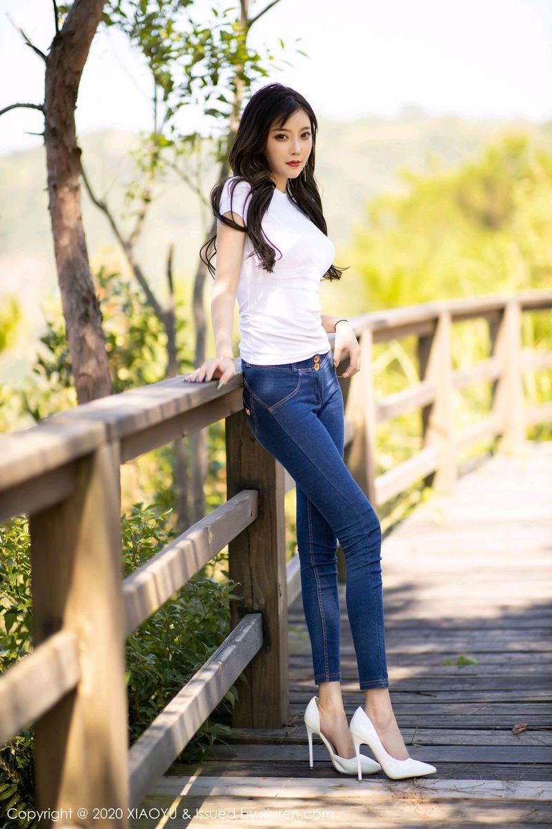 [XIAOYU语画界] 性感女神杨晨晨sugar牛仔裤迷人私房写真 VOL.300