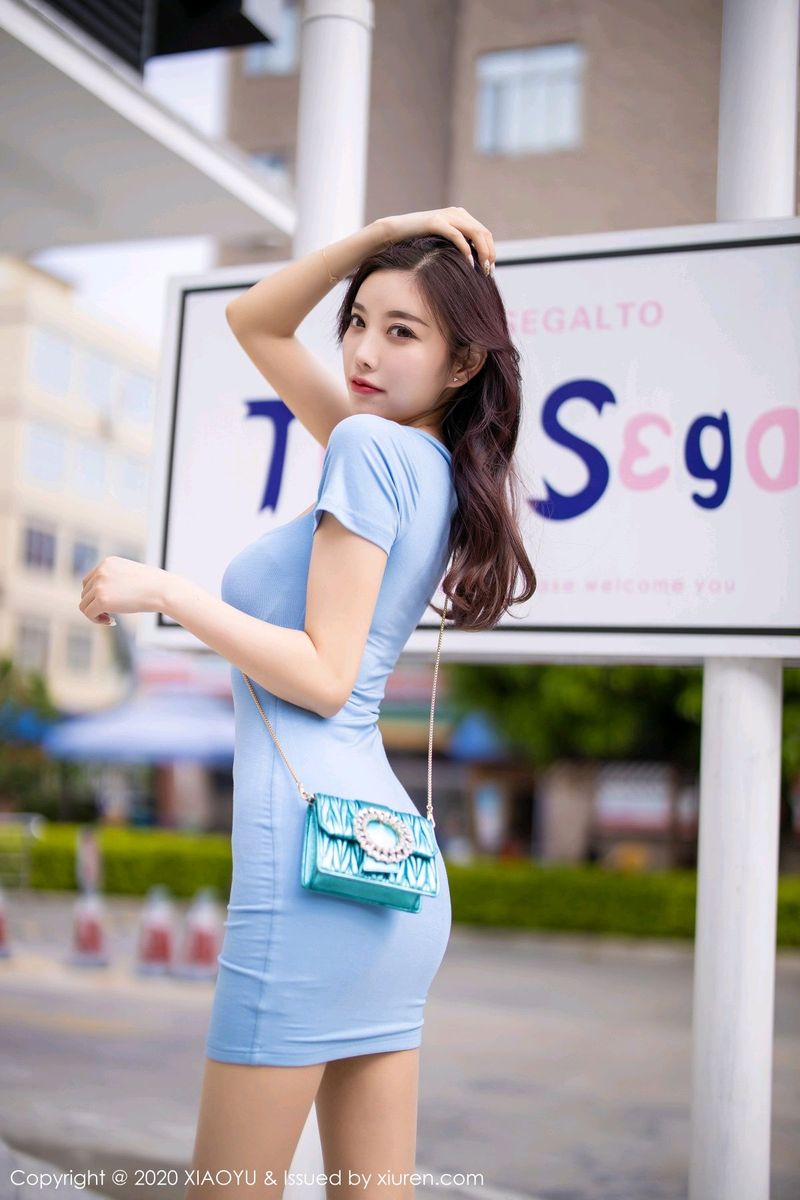 [XIAOYU语画界] 性感女神杨晨晨sugar丝袜美腿时尚街拍系列写真 VOL.317