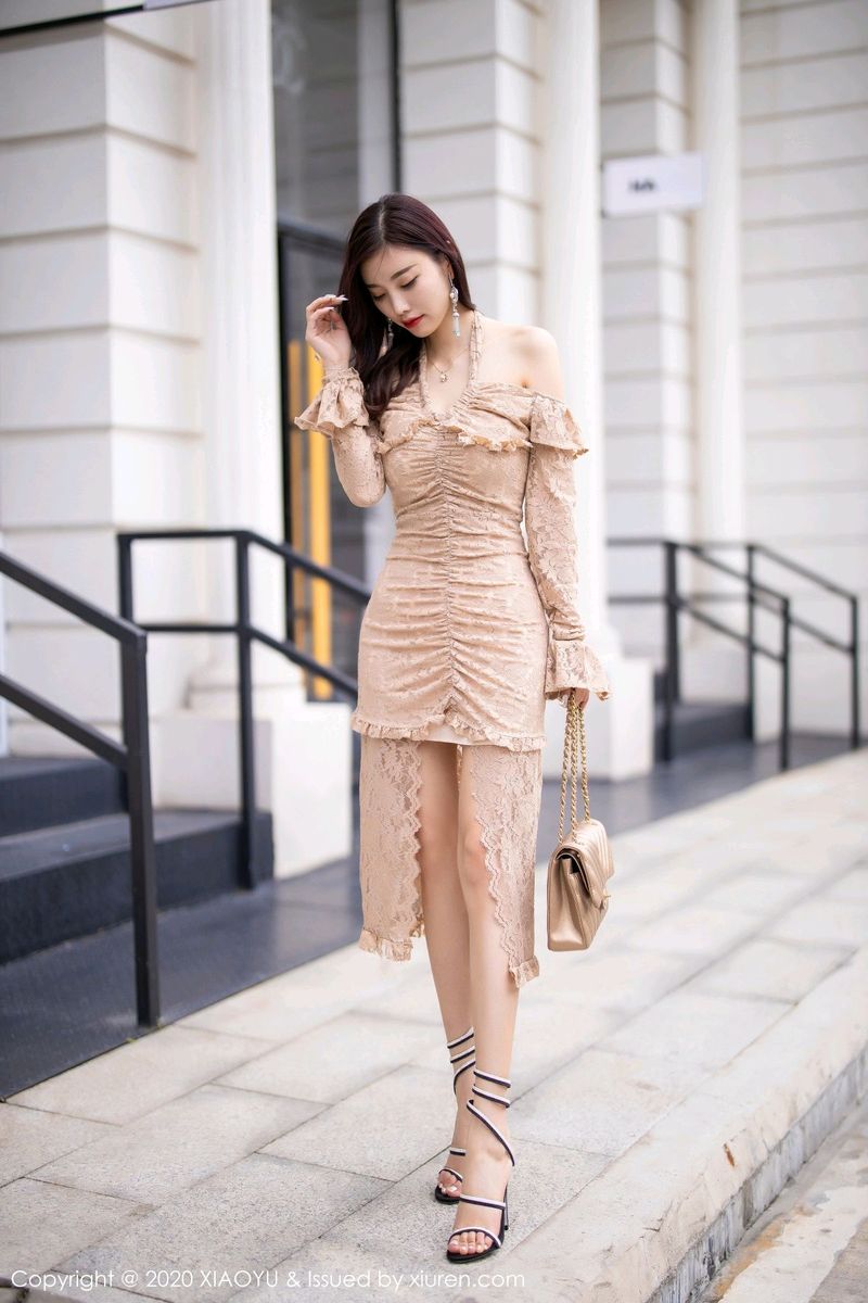 [XIAOYU语画界] 性感女神杨晨晨sugar丝袜美腿时尚街拍系列写真 VOL.317