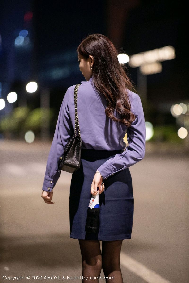 [XIAOYU语画界] 性感女神杨晨晨sugar黑丝美腿内衣诱惑迷人街拍 VOL.323