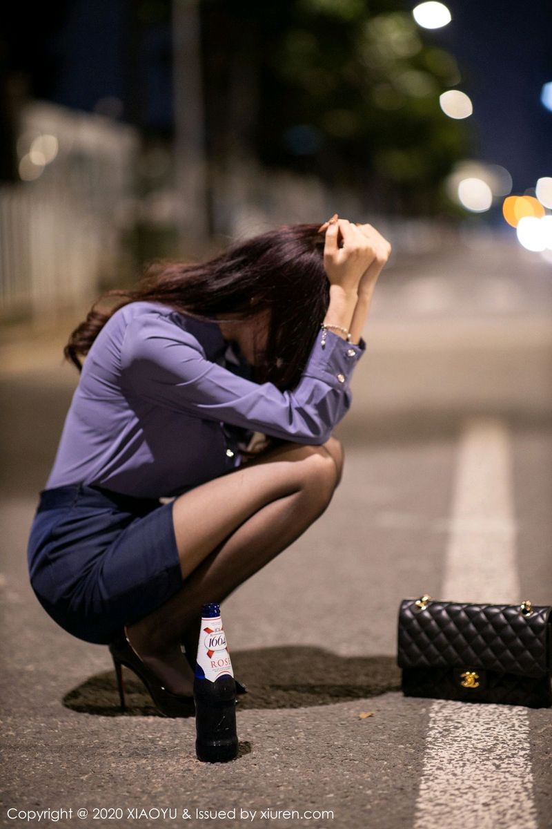 [XIAOYU语画界] 性感女神杨晨晨sugar黑丝美腿内衣诱惑迷人街拍 VOL.323