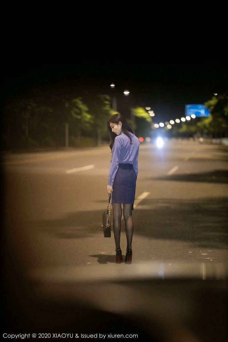 [XIAOYU语画界] 性感女神杨晨晨sugar黑丝美腿内衣诱惑迷人街拍 VOL.323