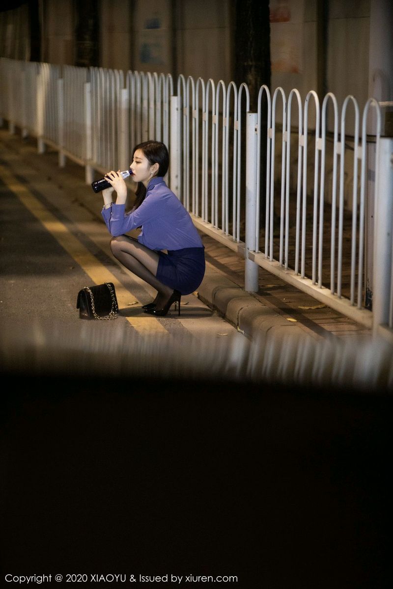 [XIAOYU语画界] 性感女神杨晨晨sugar黑丝美腿内衣诱惑迷人街拍 VOL.323