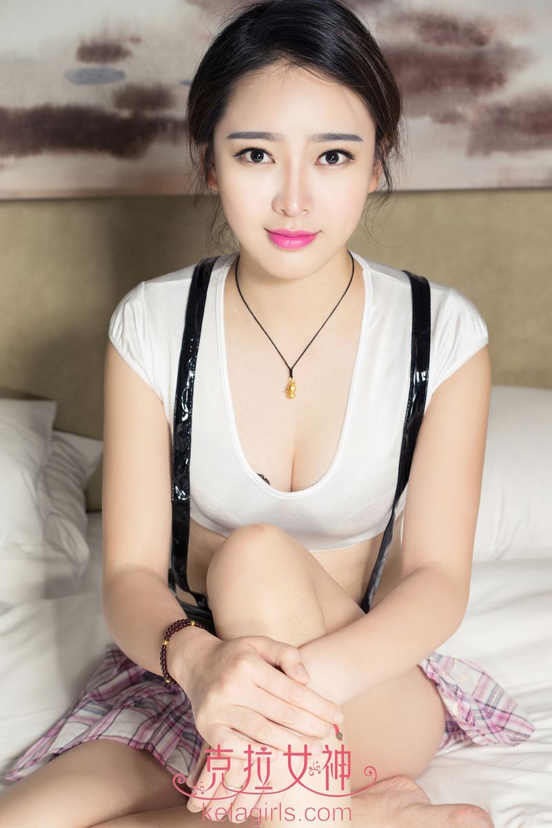 [KelaGirls克拉女神] 美女模特珊珊素色长裙一笑醉倾城主题俏皮写真