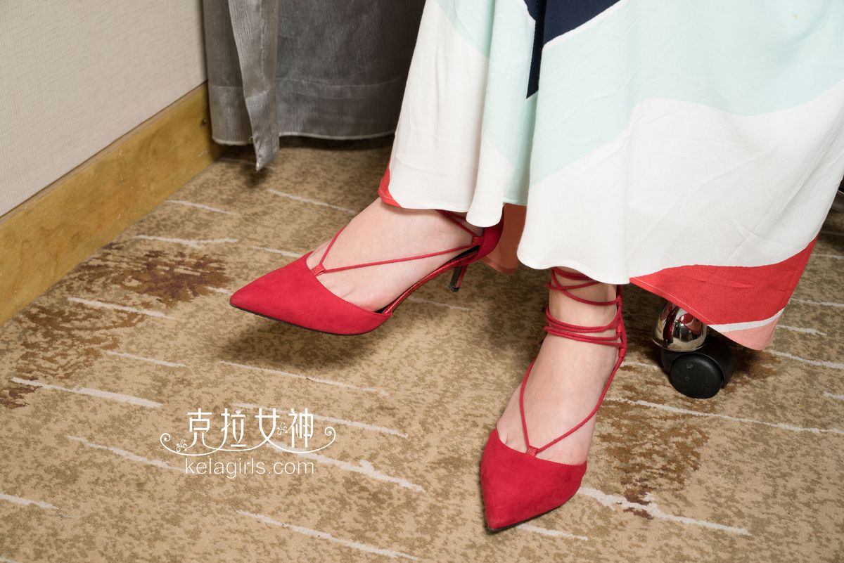 [Kelagirls克拉女神] 美女模特珊珊素人红绳绕趾素人系列足控福利写真