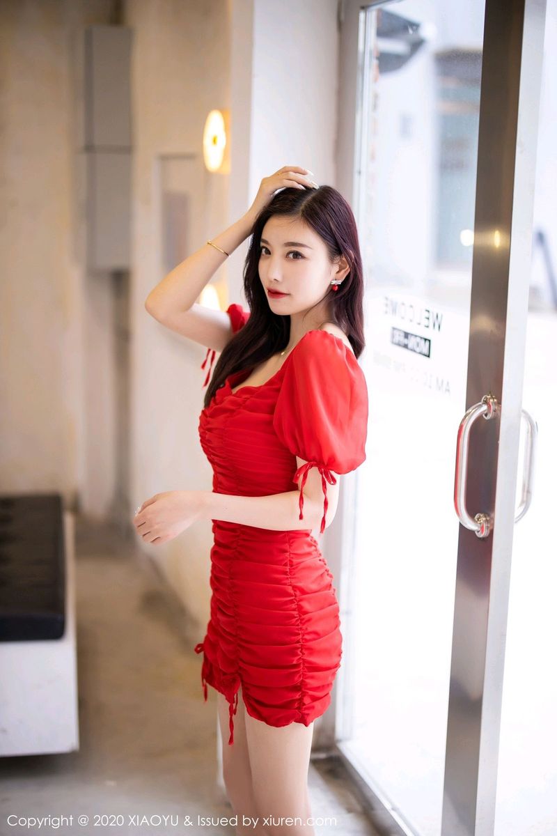 [XIAOYU语画界] 性感女神杨晨晨sugar鲜艳红裙高挑身材私房套图 VOL.326