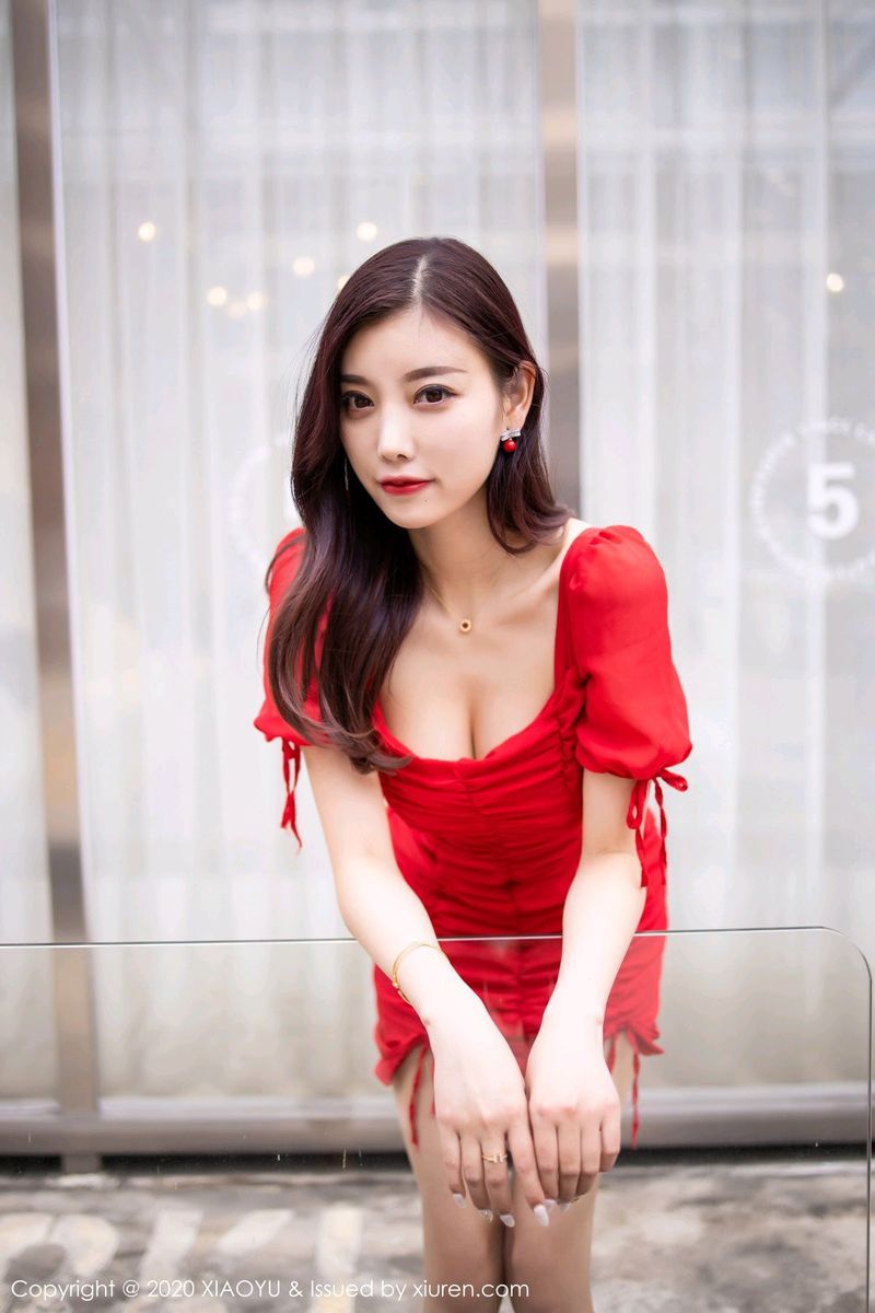 [XIAOYU语画界] 性感女神杨晨晨sugar鲜艳红裙高挑身材私房套图 VOL.326