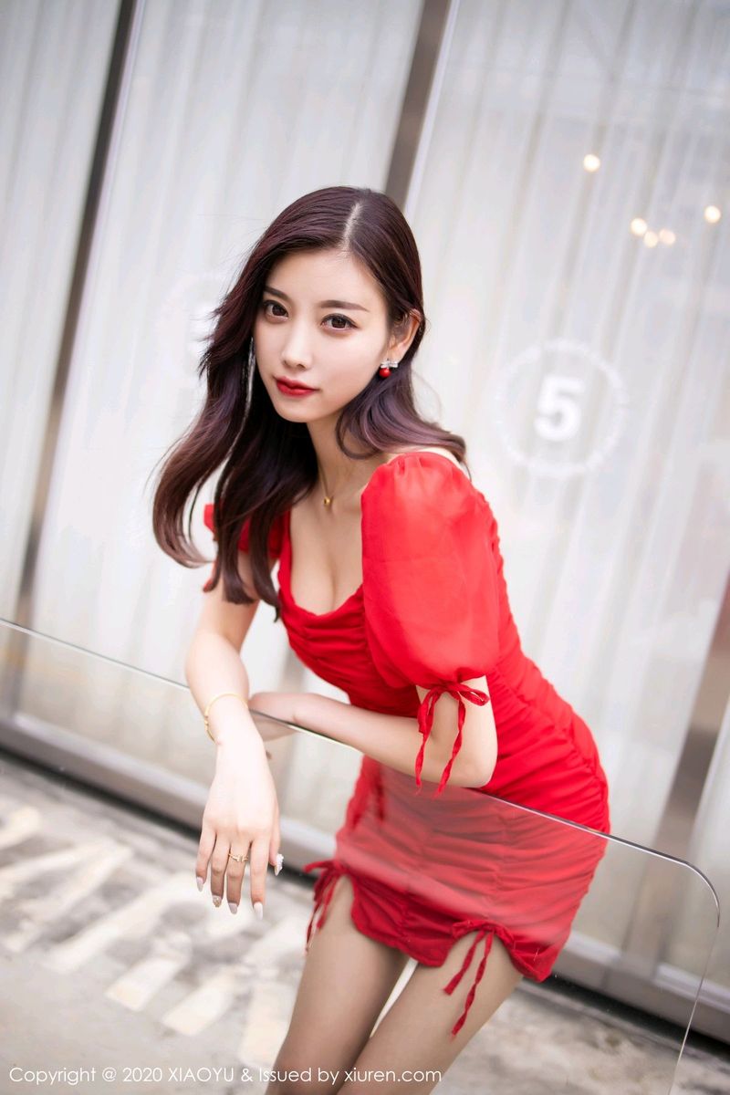 [XIAOYU语画界] 性感女神杨晨晨sugar鲜艳红裙高挑身材私房套图 VOL.326