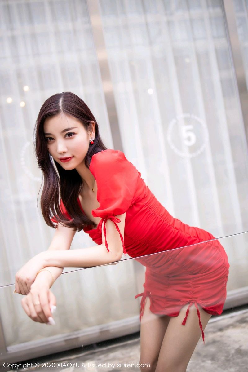 [XIAOYU语画界] 性感女神杨晨晨sugar鲜艳红裙高挑身材私房套图 VOL.326