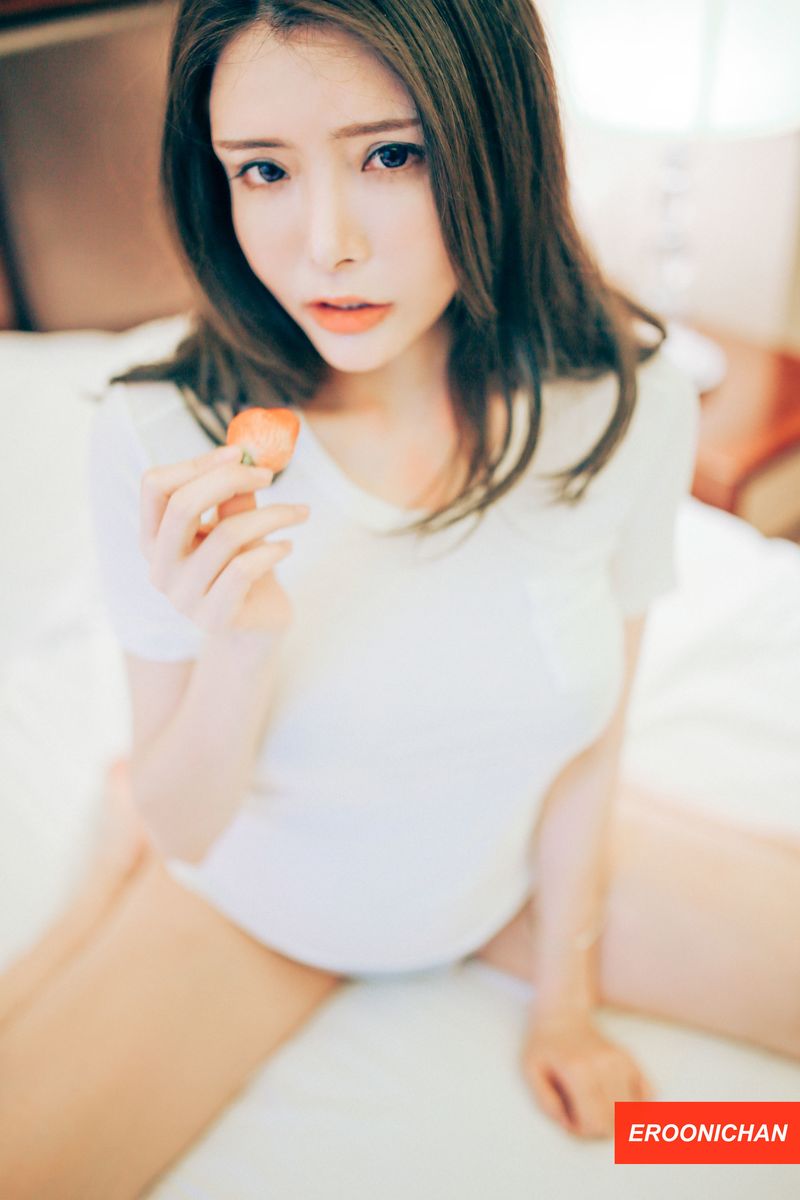 [EROONICHAN] 美女模特夏小秋秋秋女王调教《CUTE》主题性感写真