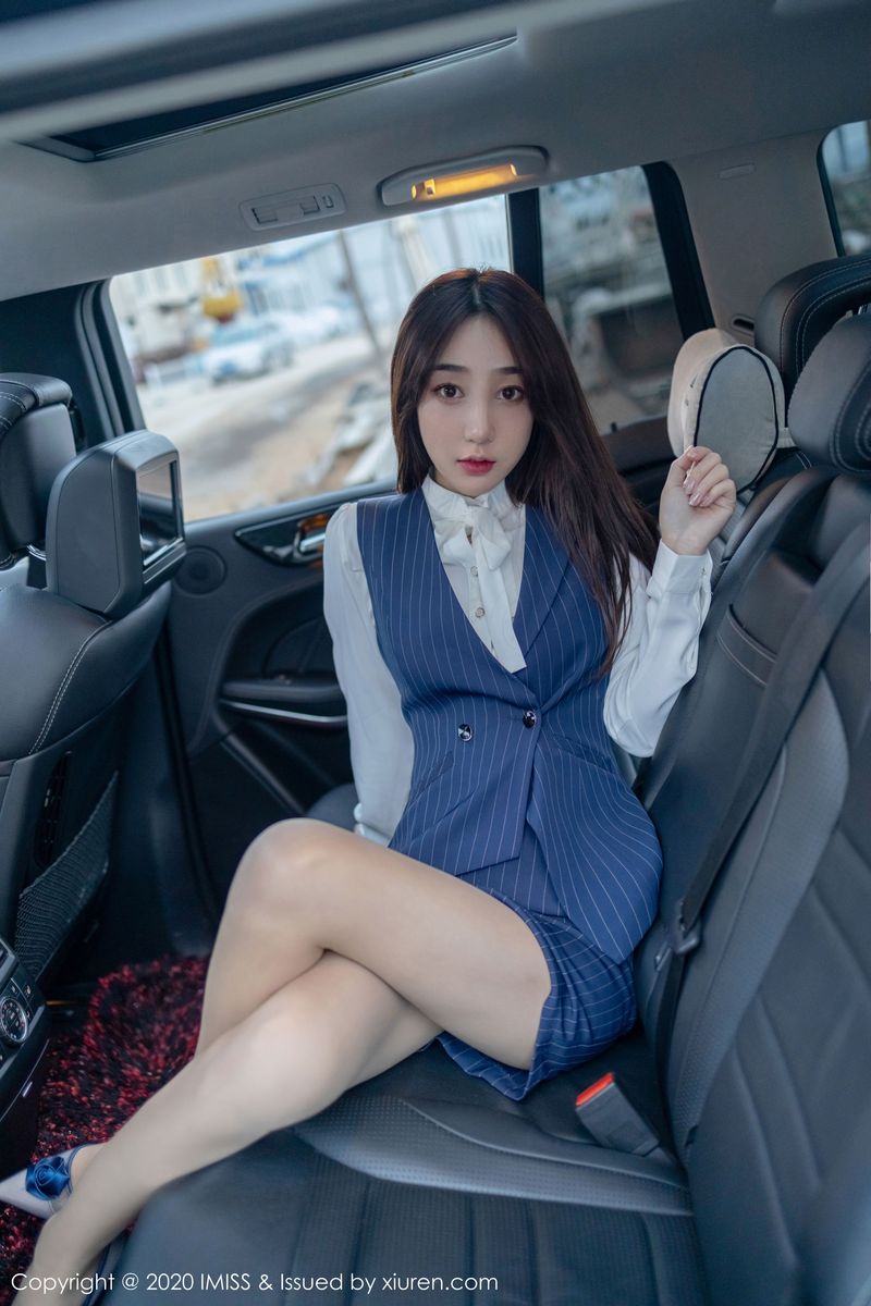 [IMiss爱蜜社] 美女模特九月生西餐厅服务生制服内衣诱惑套图 Vol.438
