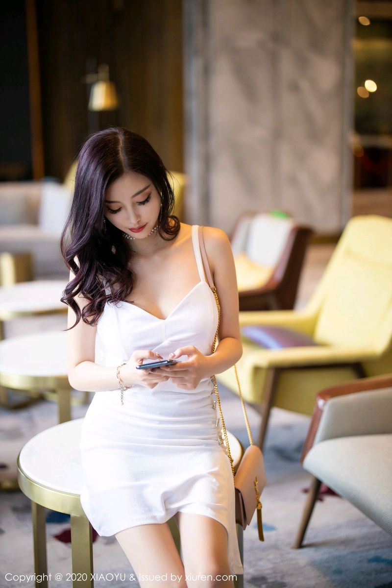 [XIAOYU语画界] 性感女神杨晨晨sugar白色吊裙丝袜美腿妩媚写真 No.331