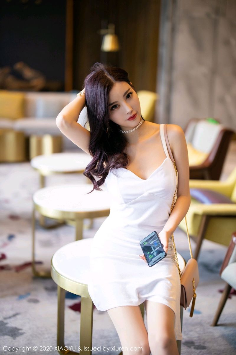 [XIAOYU语画界] 性感女神杨晨晨sugar白色吊裙丝袜美腿妩媚写真 No.331