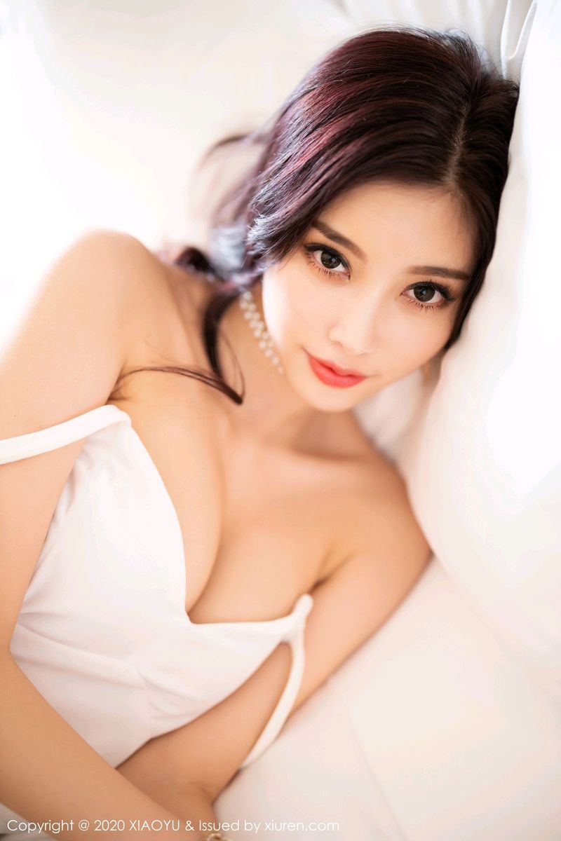 [XIAOYU语画界] 性感女神杨晨晨sugar白色吊裙丝袜美腿妩媚写真 No.331