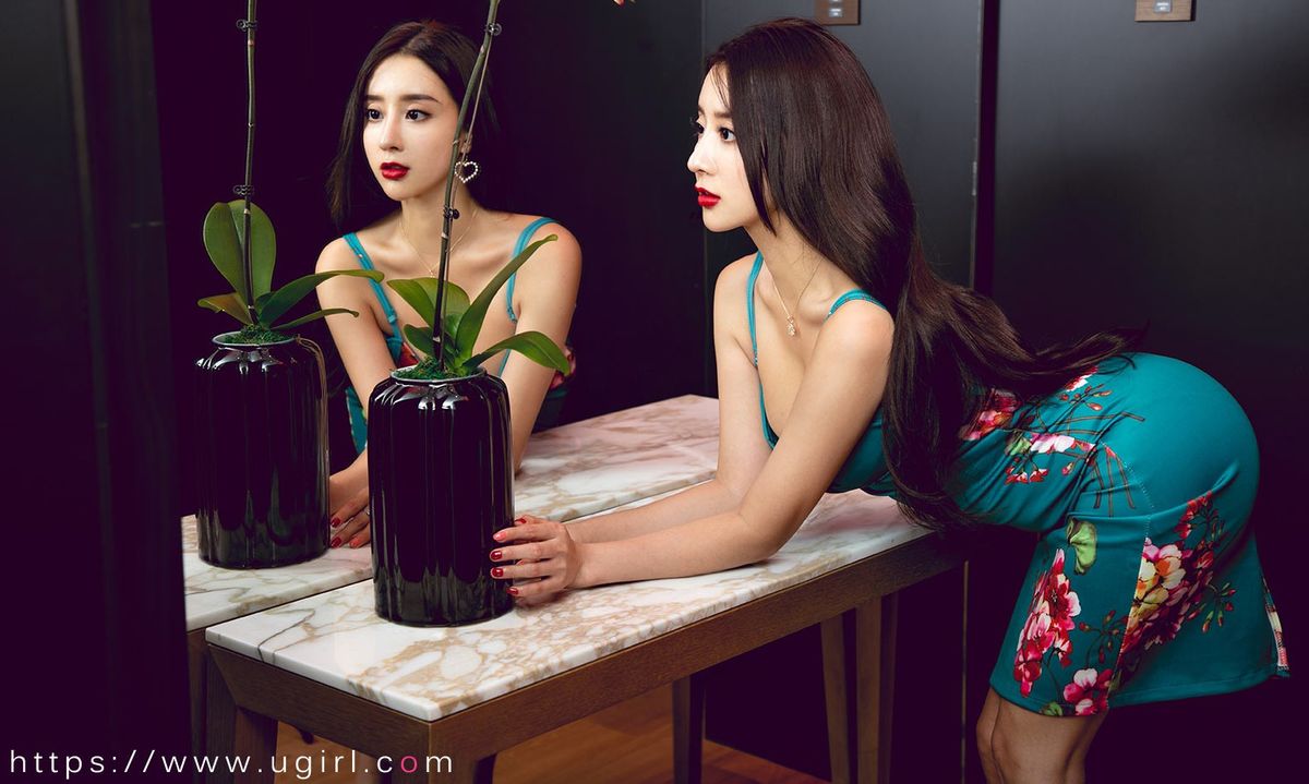 [Ugirls尤果网] 美女模特筱慧酒精效果微醺和懵懂很魅惑性感写真