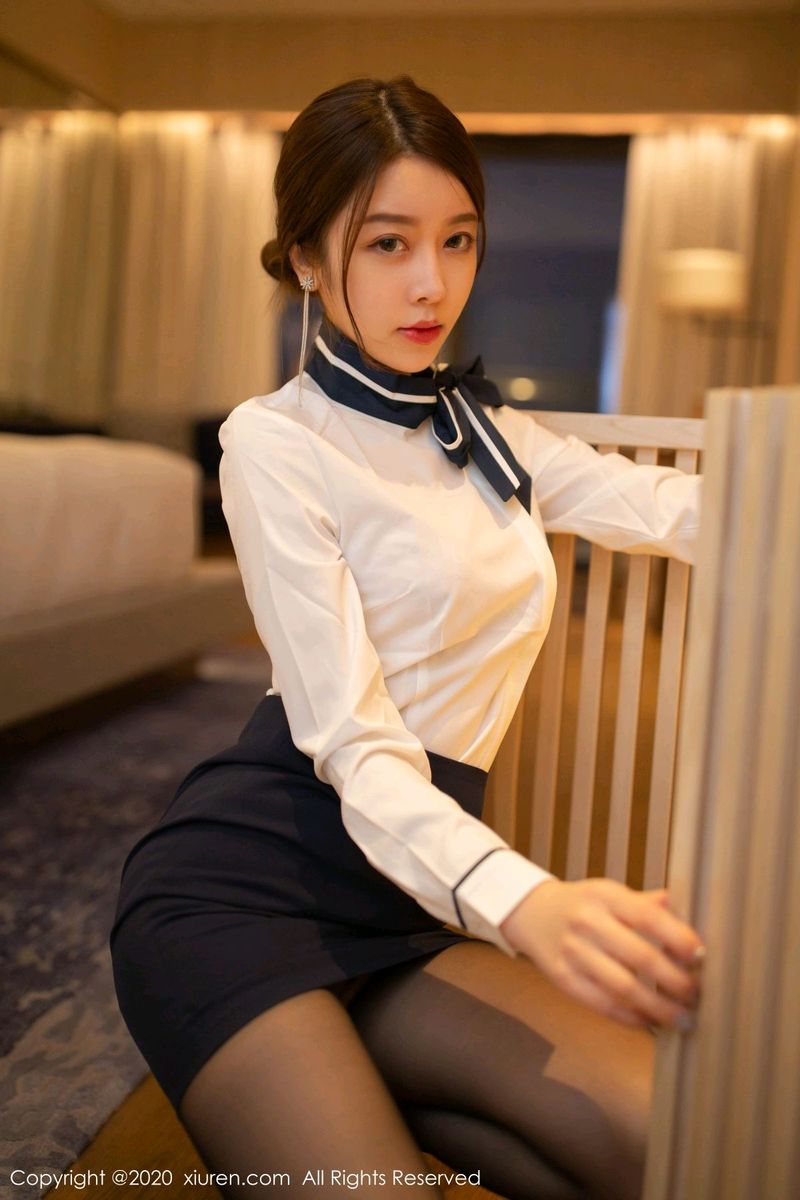 [XiuRen秀人网] 美女模特夏诗雯Sally黑丝美腿女秘书OL私房写真 No.2267