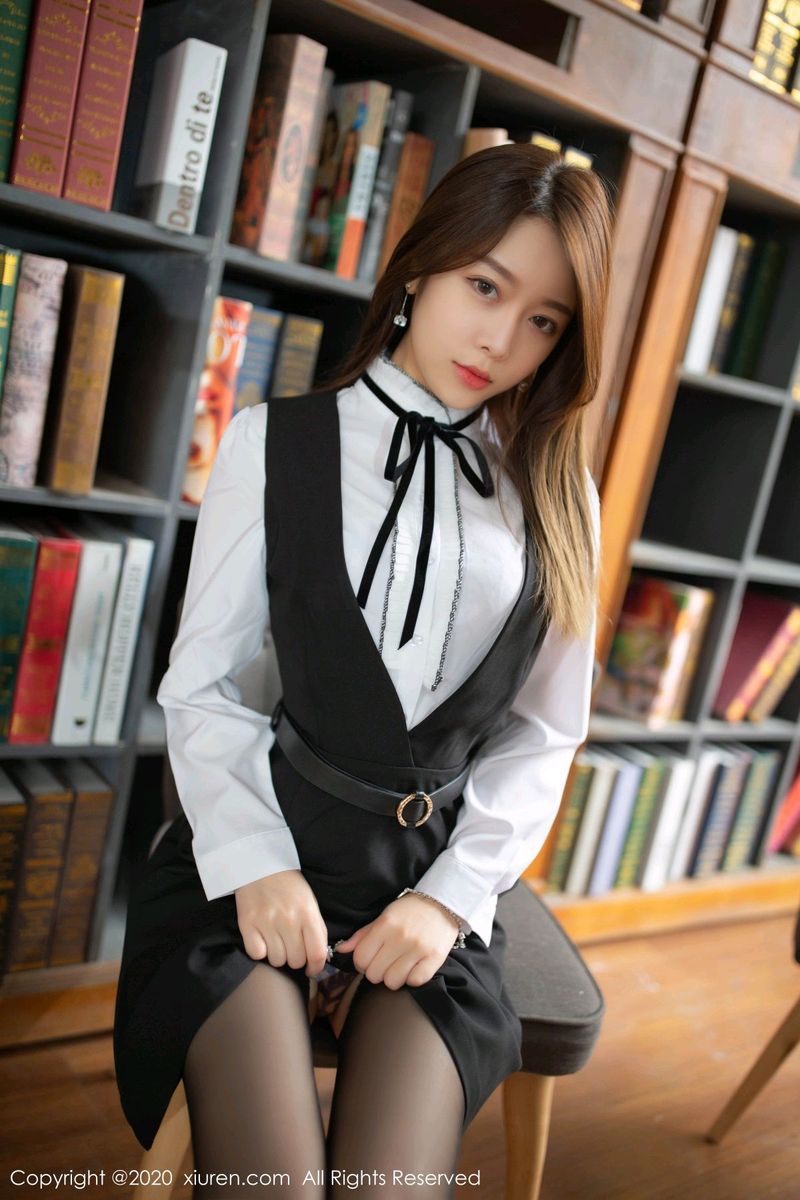 [XiuRen秀人网] 美女模特夏诗雯Sally图书馆主题系列乌镇旅拍 No.2338