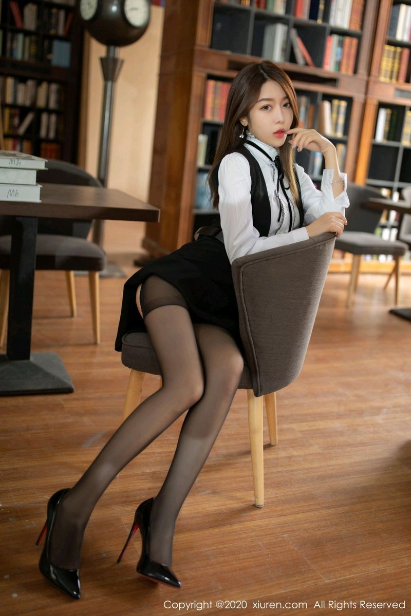 [XiuRen秀人网] 美女模特夏诗雯Sally图书馆主题系列乌镇旅拍 No.2338