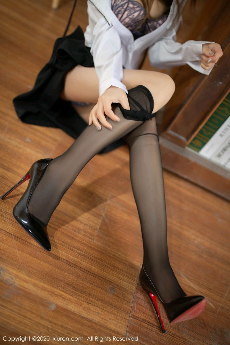 [XiuRen秀人网] 美女模特夏诗雯Sally图书馆主题系列乌镇旅拍 No.2338