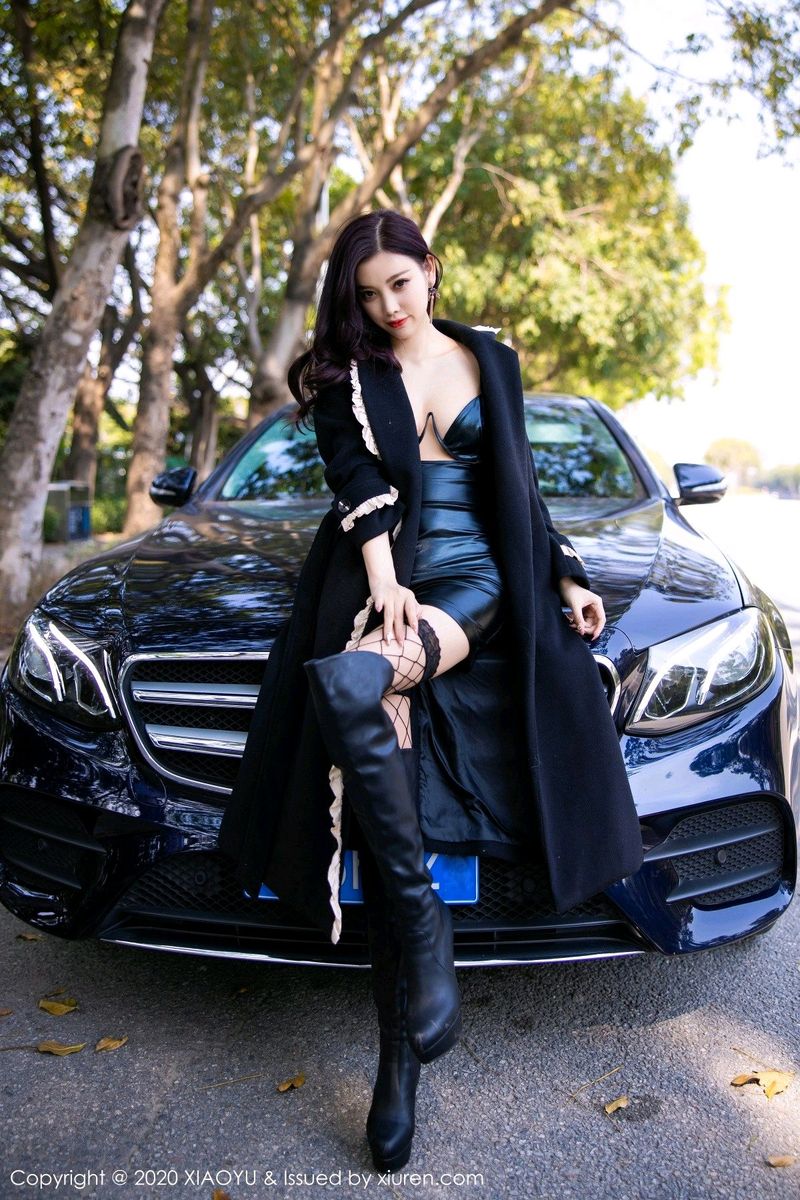[XIAOYU语画界] 性感女神杨晨晨sugar黑丝网袜飒爽皮衣户外写真 VOL.338