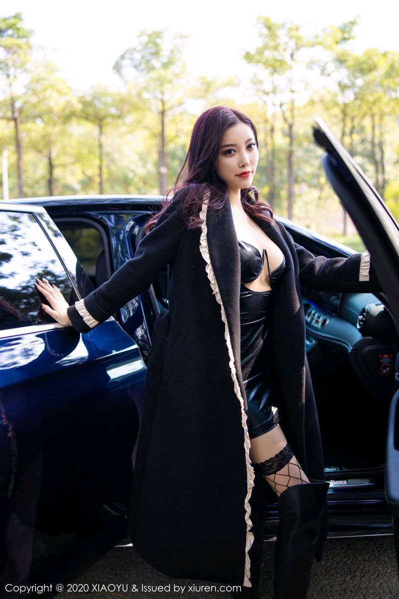 [XIAOYU语画界] 性感女神杨晨晨sugar黑丝网袜飒爽皮衣户外写真 VOL.338