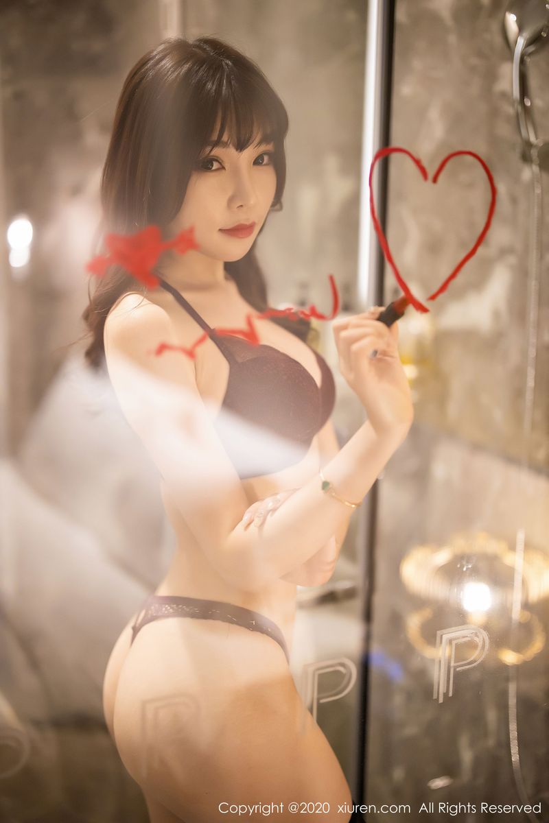 [XIUREN秀人网] 性感女神芝芝Booty鲜红内衣与魅惑黑丝浴室写真 No.2019