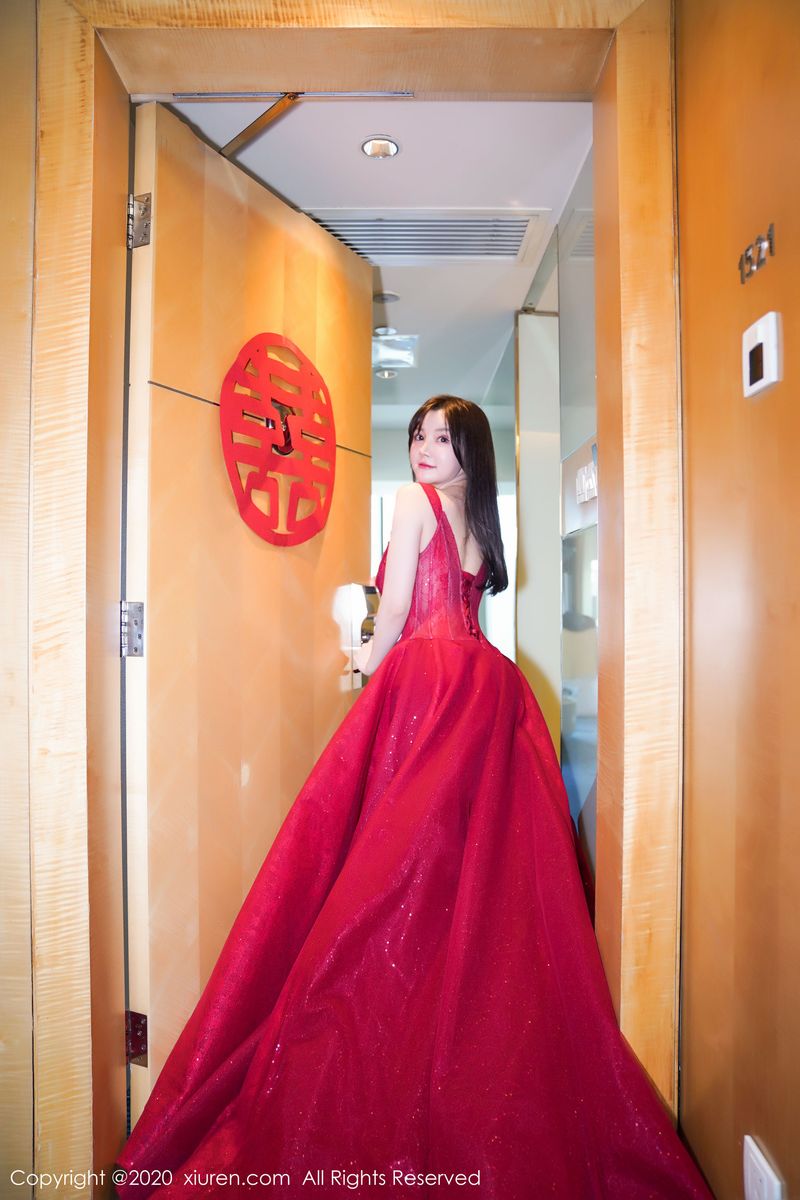 [XIUREN秀人网] 性感女神糯美子Mini红色喜庆《新娘主题》写真 No.2058