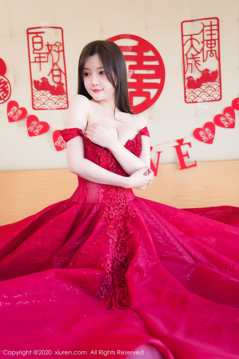 [XIUREN秀人网] 性感女神糯美子Mini红色喜庆《新娘主题》写真 No.2058