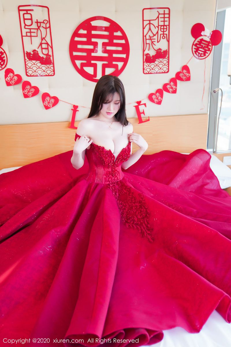 [XIUREN秀人网] 性感女神糯美子Mini红色喜庆《新娘主题》写真 No.2058
