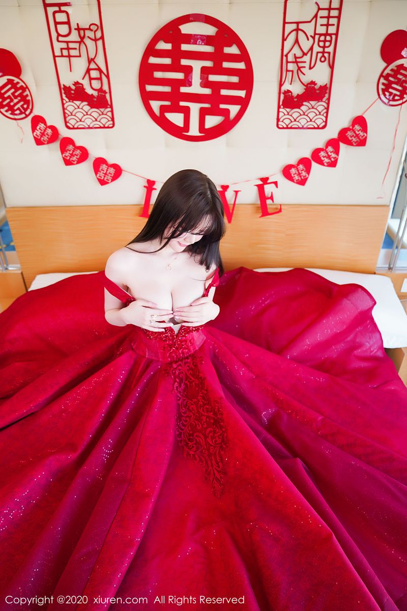 [XIUREN秀人网] 性感女神糯美子Mini红色喜庆《新娘主题》写真 No.2058