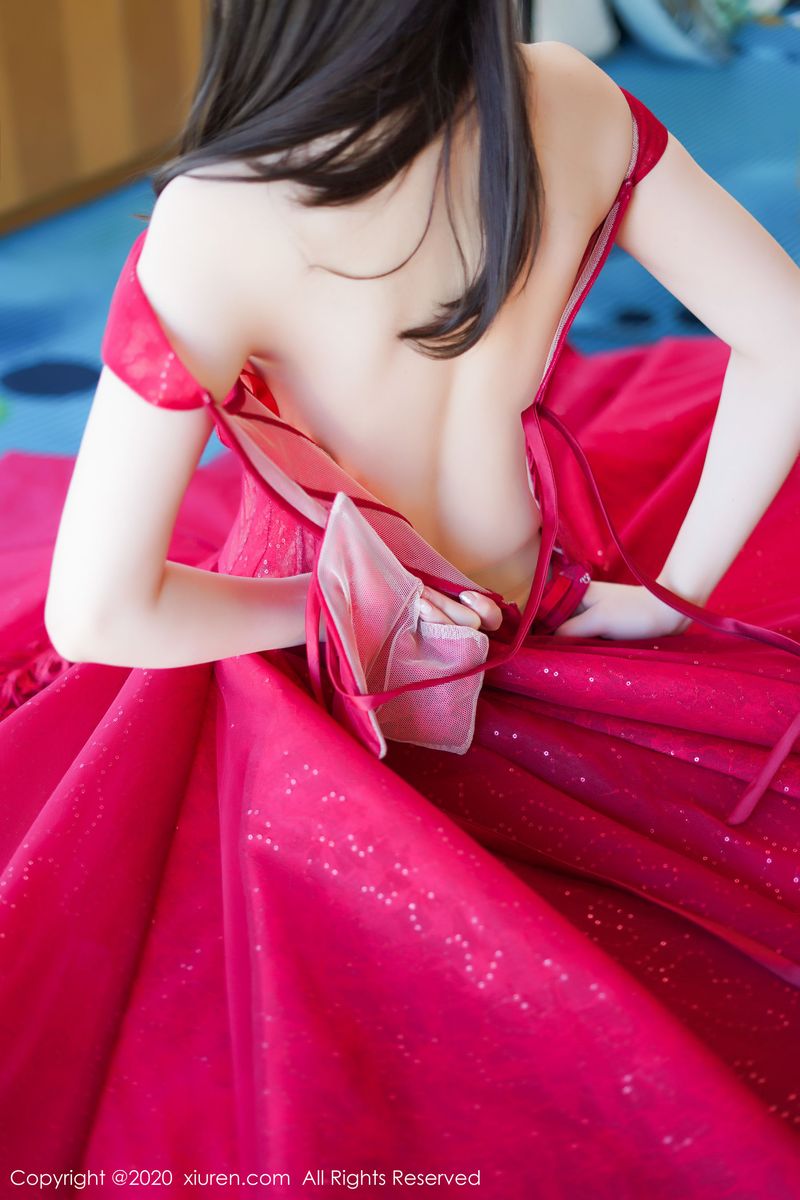 [XIUREN秀人网] 性感女神糯美子Mini红色喜庆《新娘主题》写真 No.2058