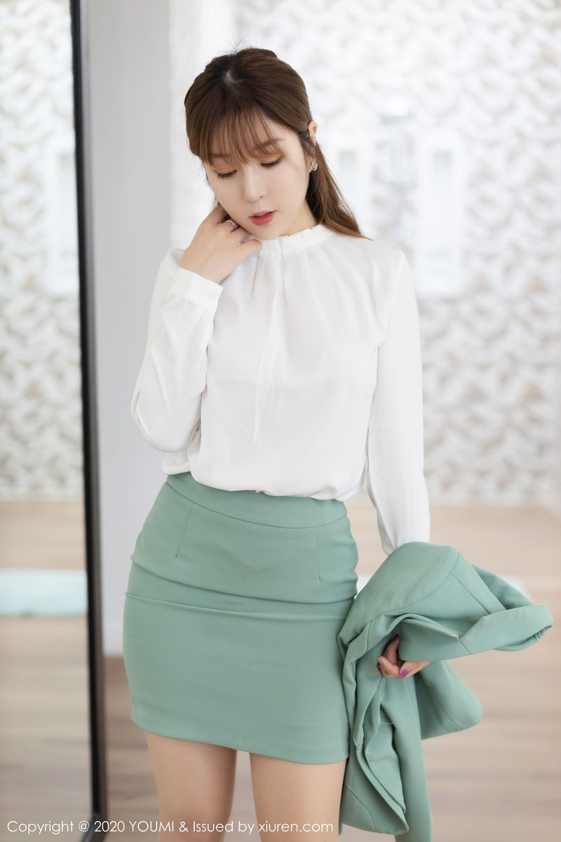 [YouMi尤蜜荟] 性感女神王雨纯酒店女管家剧情普吉岛旅拍 Vol.412