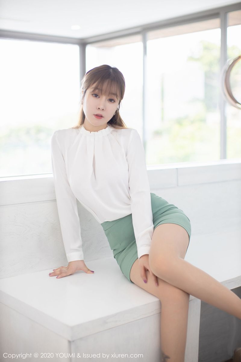 [YouMi尤蜜荟] 性感女神王雨纯酒店女管家剧情普吉岛旅拍 Vol.412