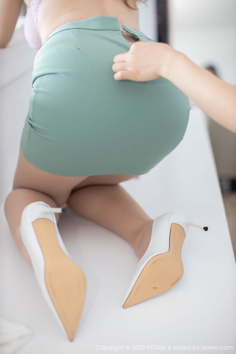 [YouMi尤蜜荟] 性感女神王雨纯酒店女管家剧情普吉岛旅拍 Vol.412