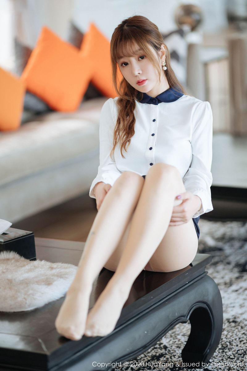 [HuaYang花漾] 性感女神王雨纯置业顾问职场制服主题普吉岛旅拍 Vol.216