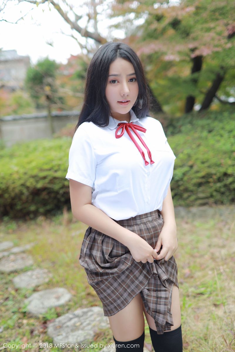 [MFStar模范学院] 美女模特Manuela玛鲁娜学生妹制服系列日本旅拍 Vol.163