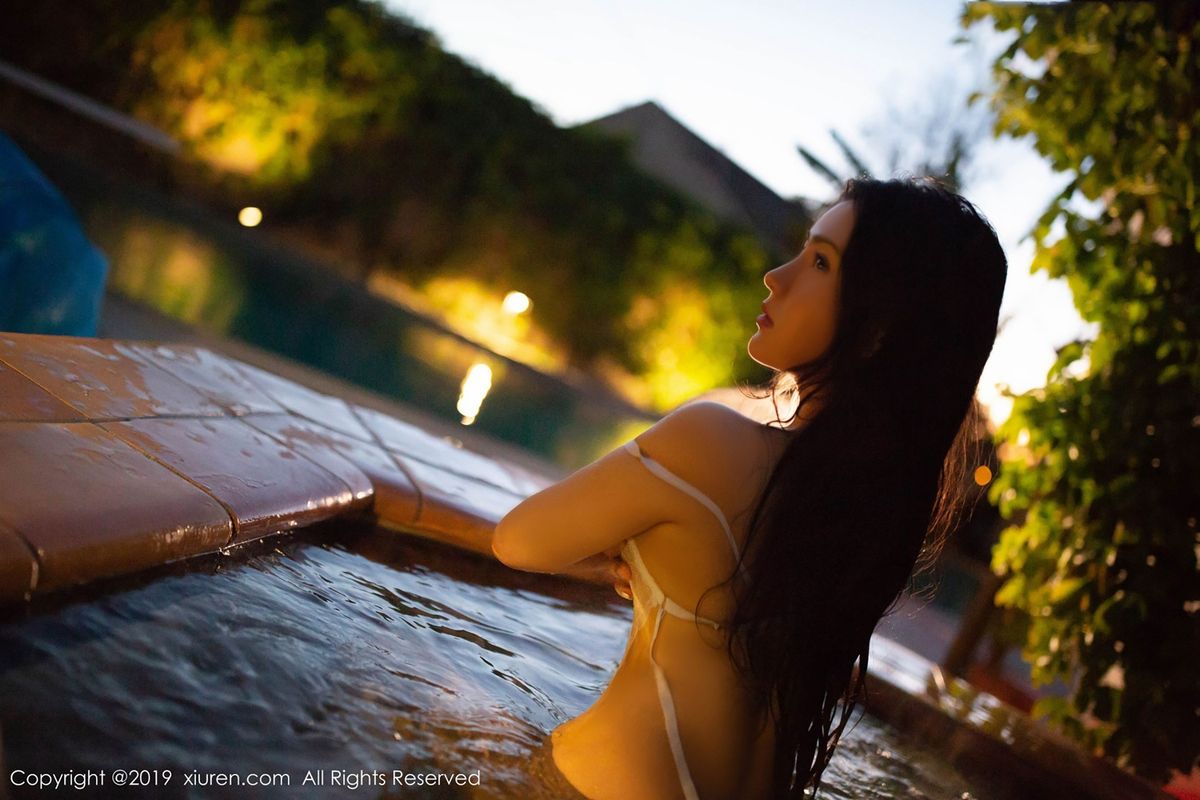 [XIUREN秀人网] 美臀女神Manuela玛鲁娜镂空内衣湿身系列巴哈马旅拍 No.1347