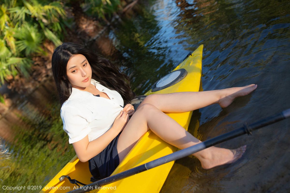 [XIUREN秀人网] 性感女神Manuela玛鲁娜室外皮划艇系列美国旅拍 No.1719