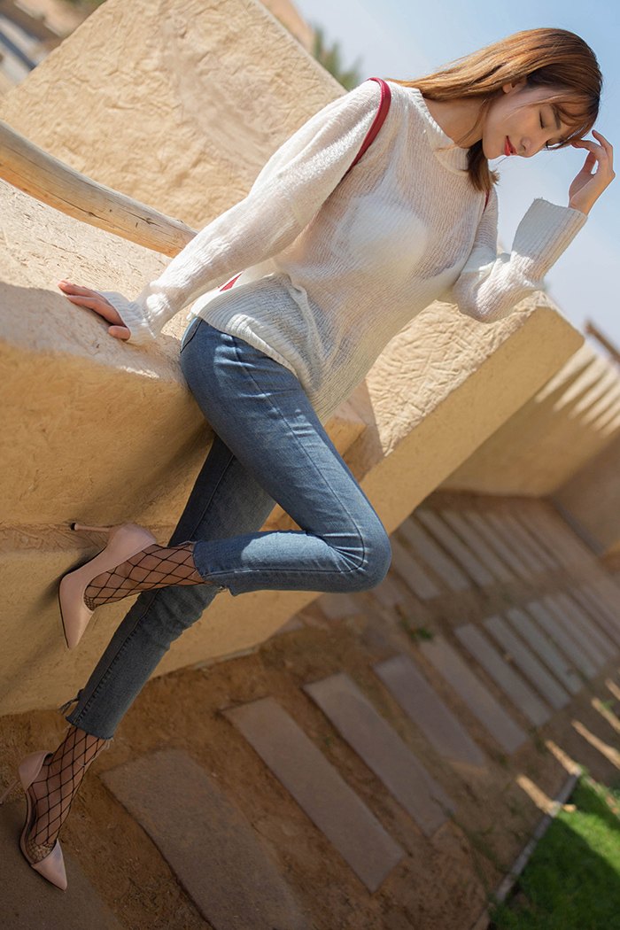 唯美女神陆萱萱黑丝网袜尽态极妍