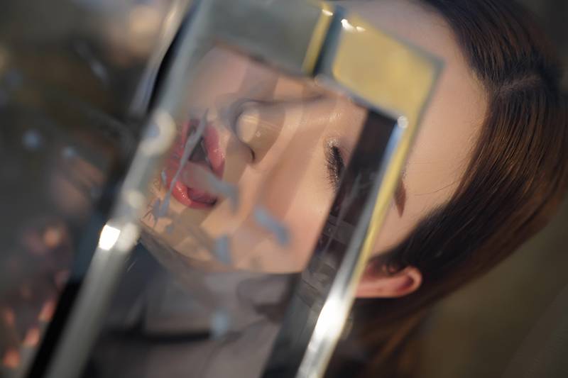 职业催情师沈梦瑶黑丝美脚隐约漏乳