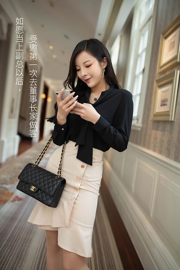 极品副总陈小喵肉丝玉足受邀调教