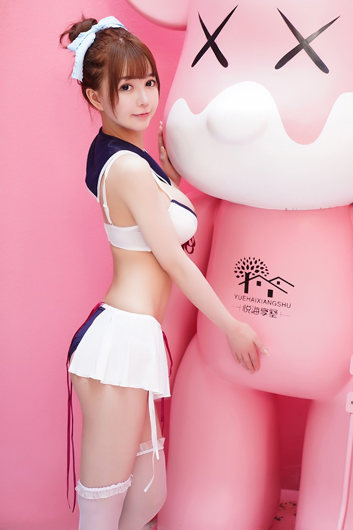 粉嫩学生妹UU酱白皙巨乳丝滑可口