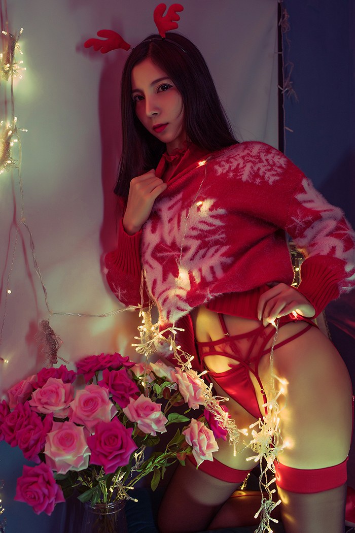 蜜汁女郎小蛮妖绝色胴体娇羞裸露