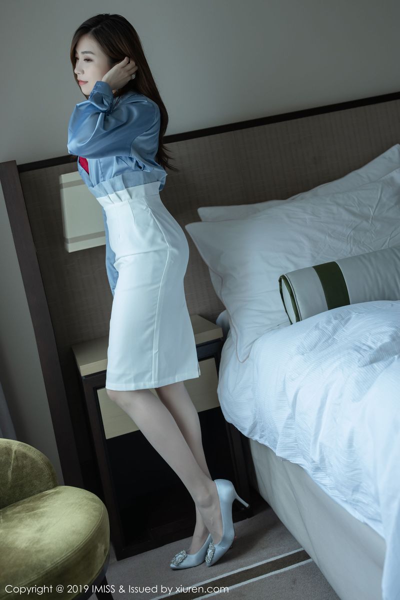 [IMiss爱蜜社] 气质女神许诺Sabrina丝袜美腿极致销魂视觉写真  Vol.424