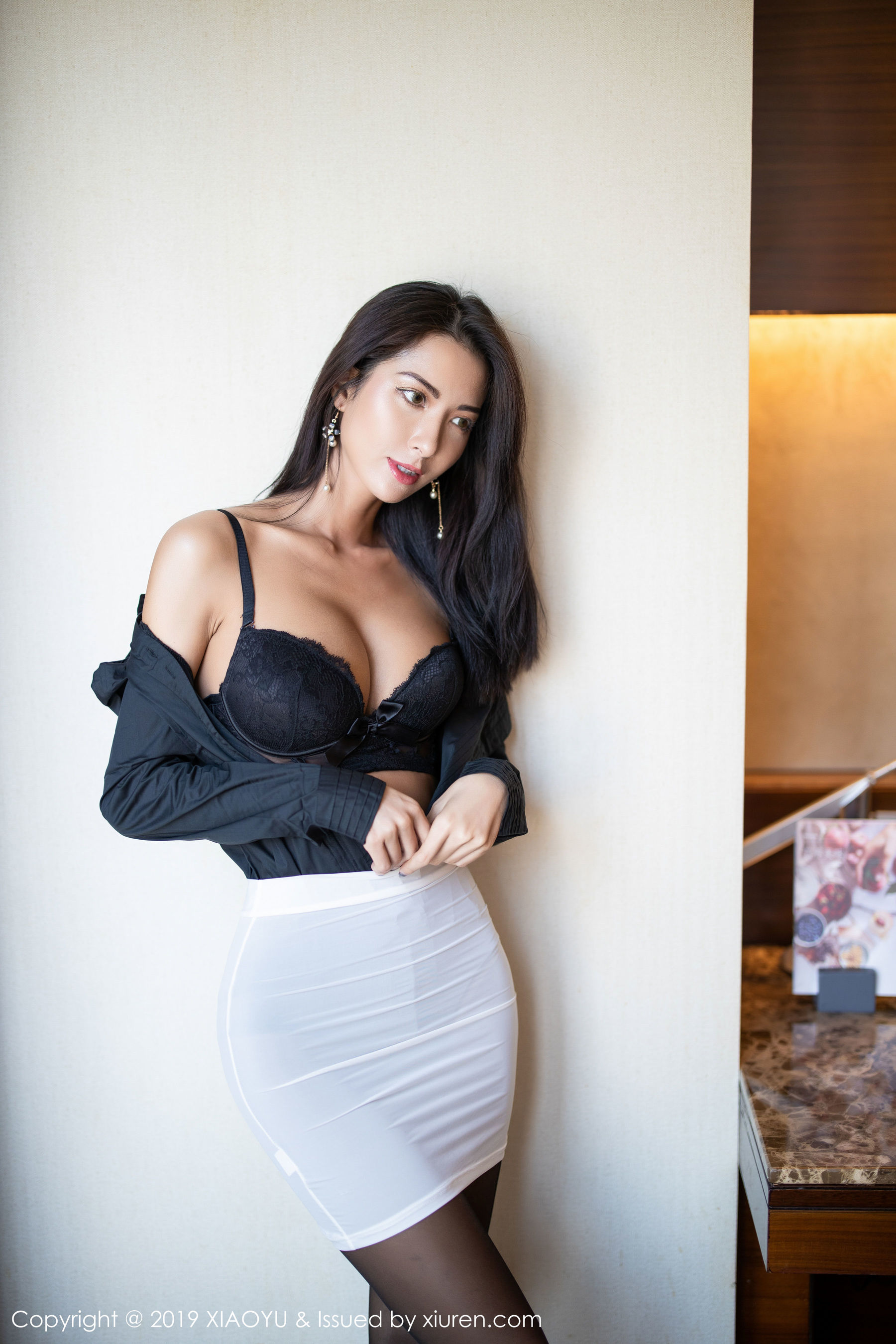 陈良玲Carry《黑丝美腿》 [语画界XIAOYU] Vol.202 写真集