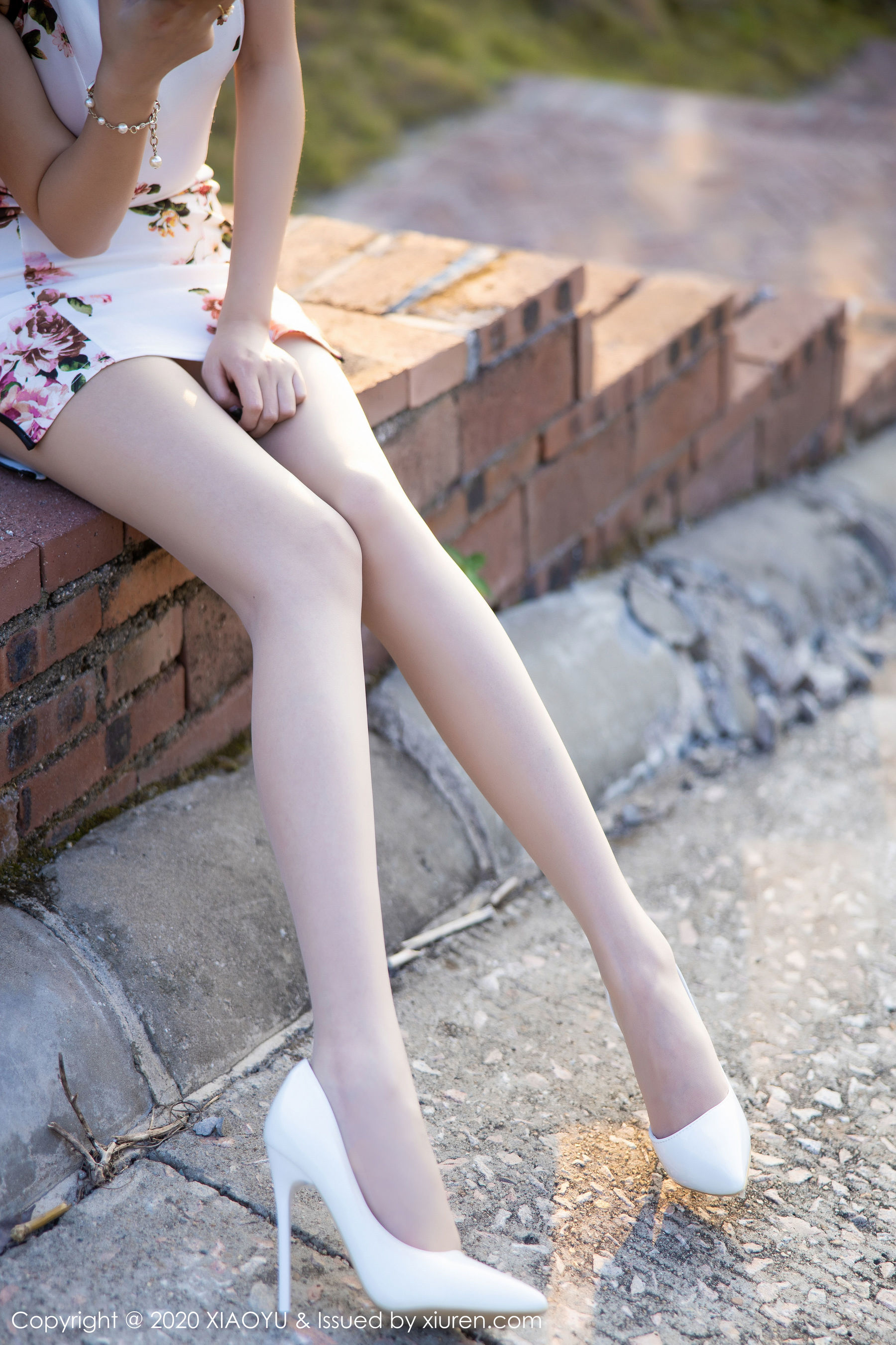 杨晨晨sugar《美臀玉足的极致诱惑》 [语画界XIAOYU] Vol.233 写真集